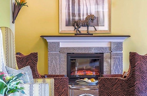 San Bruno Hotel | Villa Montes Hotel, Ascend Hotel Collection