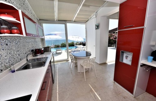 Bogaztepe Villa | Villa en una hermosa playa de arena, con piscina privada y fantásticas vistas