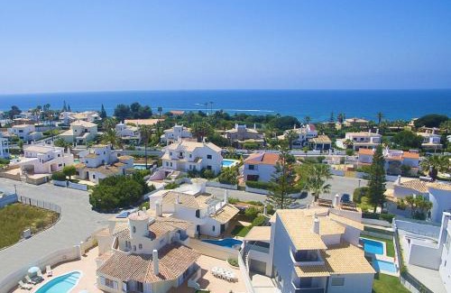 Gale Villa | Villa Moorea by Algarve Vacation