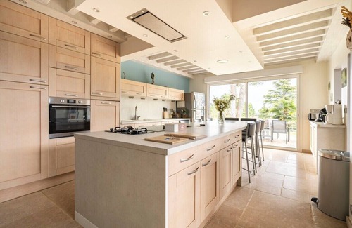 Mours-Saint-Eusebe Villa | Villa-Vista a la Montana-Baño Privado