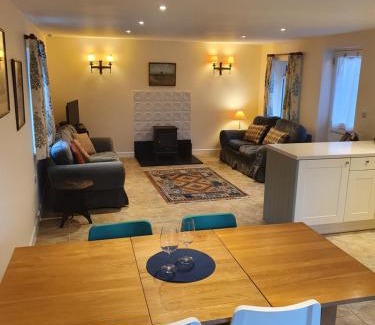 Llawhaden Casa | Villa Muneera - rural retreat in the heart of Pembrokeshire