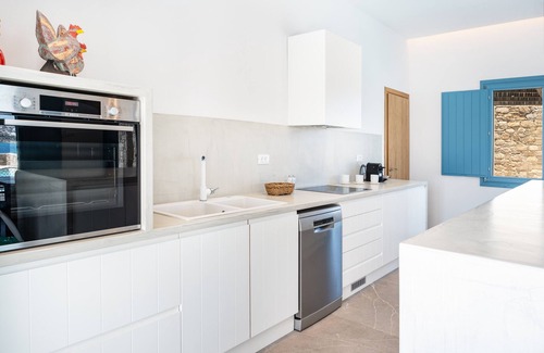Kanalia Villa | Villa 'Myko Seafront' con vistas al mar, Wi-Fi y aire acondicionado