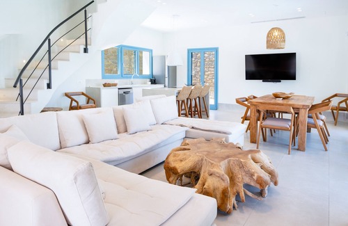 Kanalia Villa | Villa 'Myko Seafront' con vistas al mar, Wi-Fi y aire acondicionado