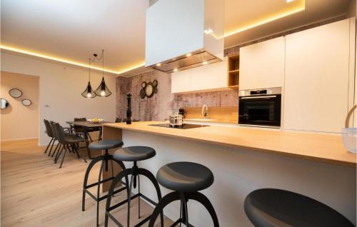 Pobri Casa | Villa Nadia