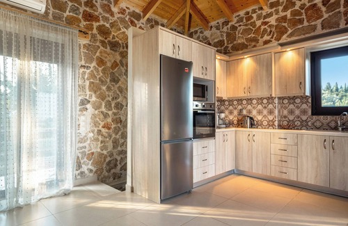 Tsoukaladhes Villa | "Villa Natalia" con vistas al mar, piscina privada y Wi-Fi