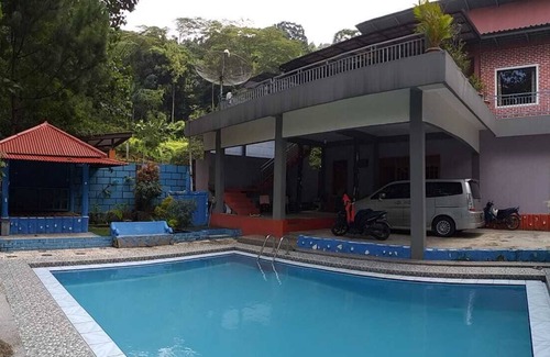 Cisarua Villa | Villa cerca de cascada