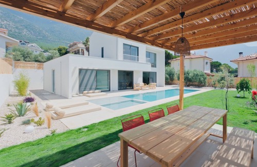 Oludeniz Villa | Villa Neo with Jakuzi,indoor pool,sauna and floor heating