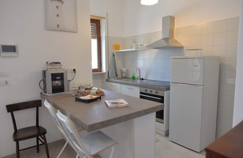 Torre Canne Villa | Villa Nest a pasos del mar con aire acondicionado y wifi.