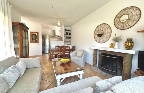 Los Canos de Meca Chalet De Esquí | CHALET JUNTO A LA PLAYA ( 5MINUTOS ) CON PISCINA PRIVADA