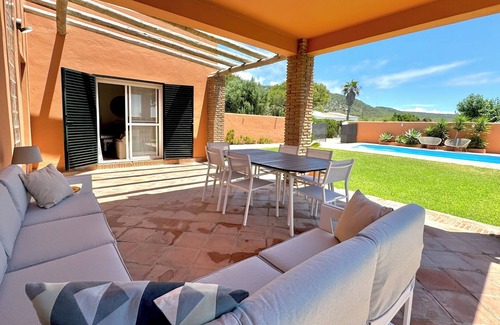 Los Canos de Meca Chalet De Esquí | CHALET JUNTO A LA PLAYA ( 5MINUTOS ) CON PISCINA PRIVADA