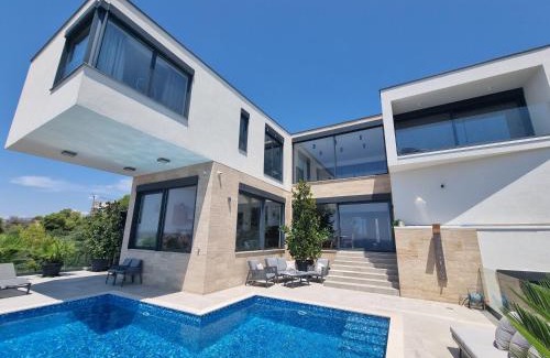 Businci Apartamento | Villa Night Pearl