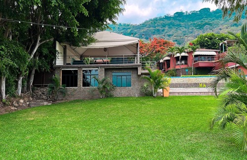 Santa Ana Casa | Villa Noelia Suite Flor de Fuego