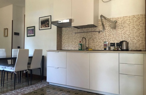 Caprino Veronese Apartamento | Villa Nogarola - private pool and garden
