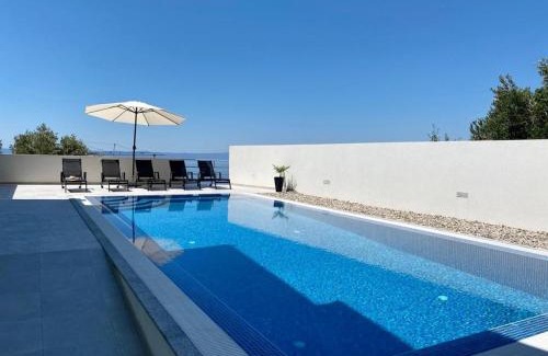 Zelenka Villa | Villa Noura in Makarska, private pool,gym