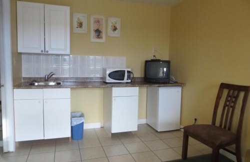 Wasaga Beach Hotel | Villa Nova Motel