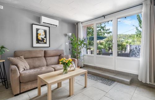 Cuers Apartamento | Villa Nui
