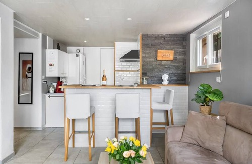 Cuers Apartamento | Villa Nui Guest House