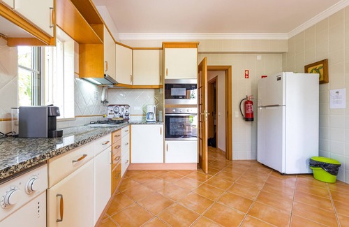 Gale Villa | Villa Ocre, con 4 dormitorios y a 500 metros de la playa de Gale