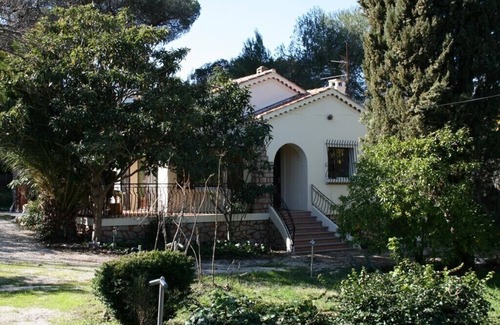 La Seyne-sur-Mer Casa | Villa de 90 m2 en una zona boscosa tranquila, con un jardín de 1350 m2