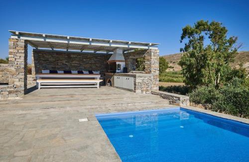 Naousa Villa | Villa Okyalos - Purely Greek
