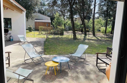 Le Grand-Village-Plage Villa | Villa Oléron sleeps 17, very close to the ocean (800m) and shops (100m)