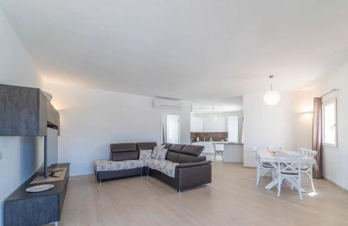 Baia Caddinas Villa | Villa Oleandri