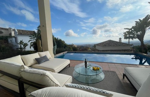 Istan Villa | Villa Olga MARBELLA- GOLDEN MILE -Breathtaking SEA VIEW- PRIVATE POOL