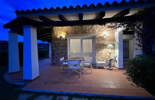 Santa Teresa di Gallura Villa | Casa unifamiliar con jardín, vistas al mar, a pocos metros de la playa