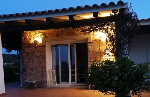 Santa Teresa di Gallura Villa | Casa unifamiliar con jardín, vistas al mar, a pocos metros de la playa