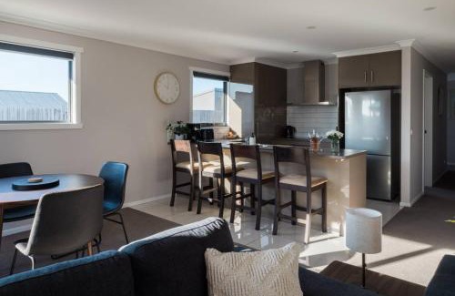 Devonport Casa | Villa on Parker
