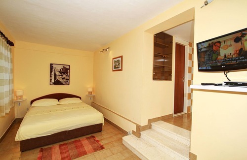 Okrug Donji Villa | Villa en la playa, gran jardín y terrazas, 3 balcones, en una zona tranquila