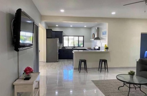 Tower Isle Apartamento | Villa on the Ridge
