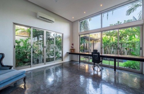 Laksmana Villa | Piscina Villa Onyx de 18 metros, a 1 minuto a pie de Eat st