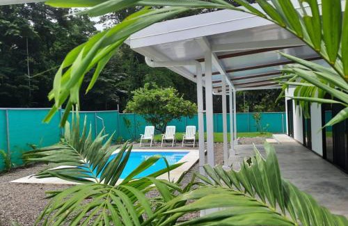 Cahuita Casa | Villa Oropendola a 5 minutos de cahuita