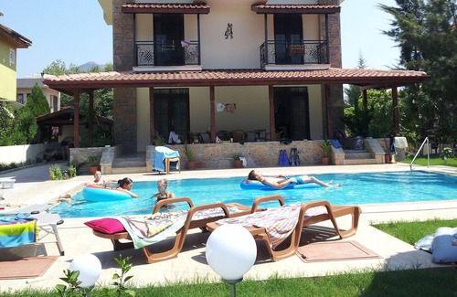 Dalyan City Center Villa | Villa "Oteki Ev" (La otra casa) con jardín y piscina privada