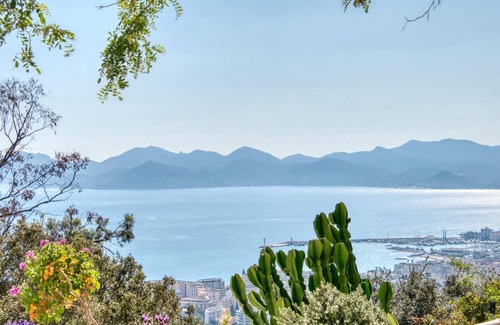 California - Pezou Villa | Villa overlooking the bay of Cannes