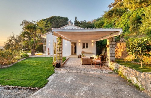 California - Pezou Villa | Villa overlooking the bay of Cannes