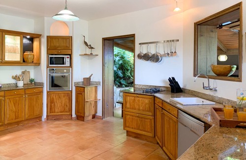 Deshaies Casa | Villa Palm Bay Con una vista de 180 °, todas las habitaciones tienen vista al mar en Villa Palm Bay