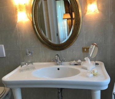 Cannobio Hotel | Villa Palmira Kinderfreies Hotel