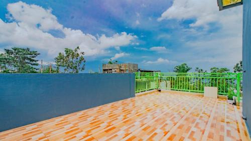 Oro Oro Ombo Villa | Villa Panderman Asri with Private Pool and Rooftop