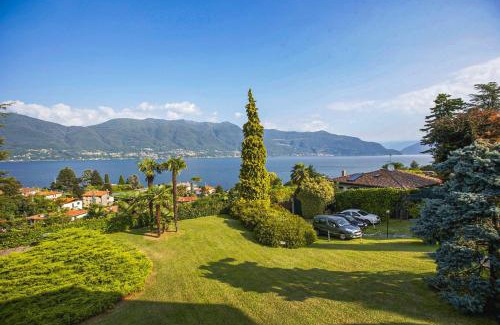Porto Valtravaglia Apartamento | Villa Panorama