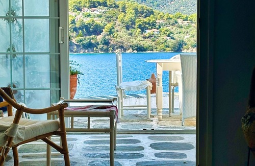 Skiathos Casa | Villa Panorama, the magic of Skiathos in a family villa with history