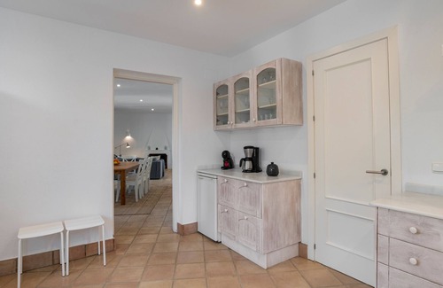 Benalup-Casas Vieja Casa | Villa 'Par' con piscina privada, Wi-Fi y aire acondicionado