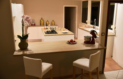 Saint-Andre-de-Cubzac Apartamento | Villa Parenthèse - Balneo - 300 m2 - 13 pers.