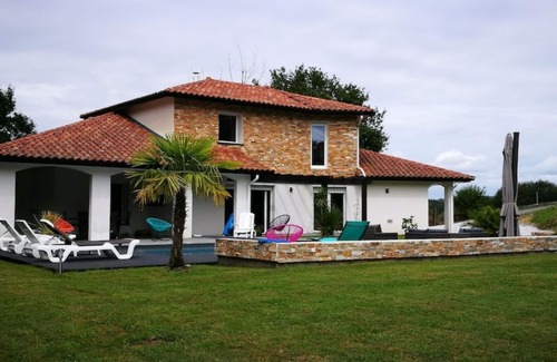 Villefranque Villa | Villa d arquitecto pais vasco entre mar y montaña