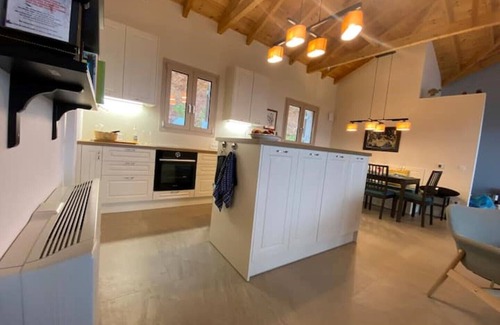 Vasilitsion Villa | + Villa Pelemar + Beach within walking distance +
