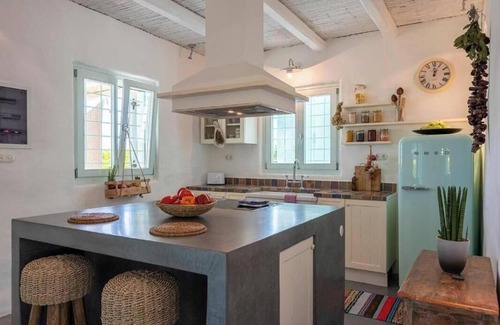Tingaki Villa | Villa 'Perla Blanca' con piscina privada, Wi-Fi y aire acondicionado