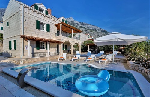Zelenka Villa | Villa Petra mit Pool