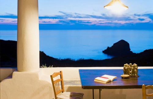 Pollara Villa | Villa Piera - Private villa in the Malfa Area