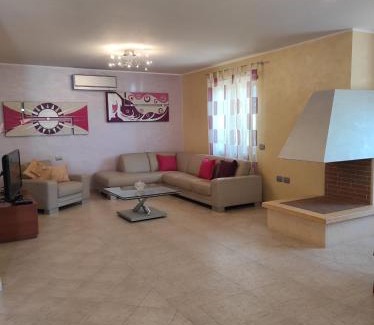 Ferrazzano Casa | Villa Pina